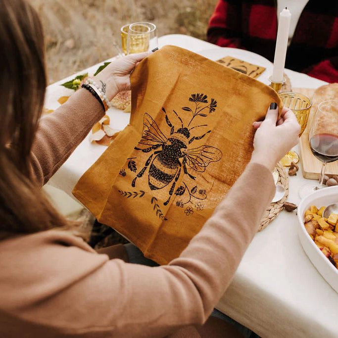 Napkin Set Linen Golden Bee