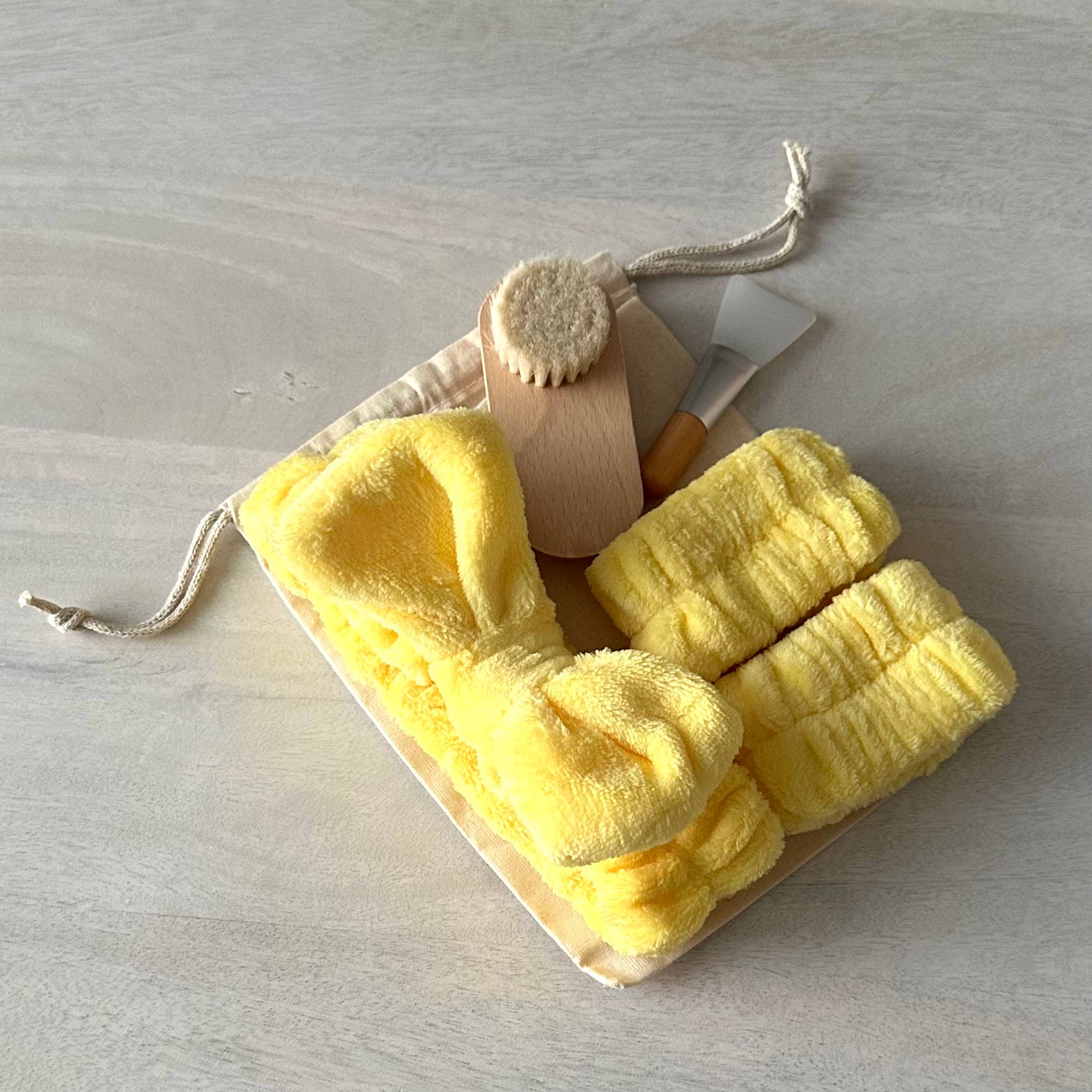 Facial Selfcare Spa 4pc Gift Set Yellow