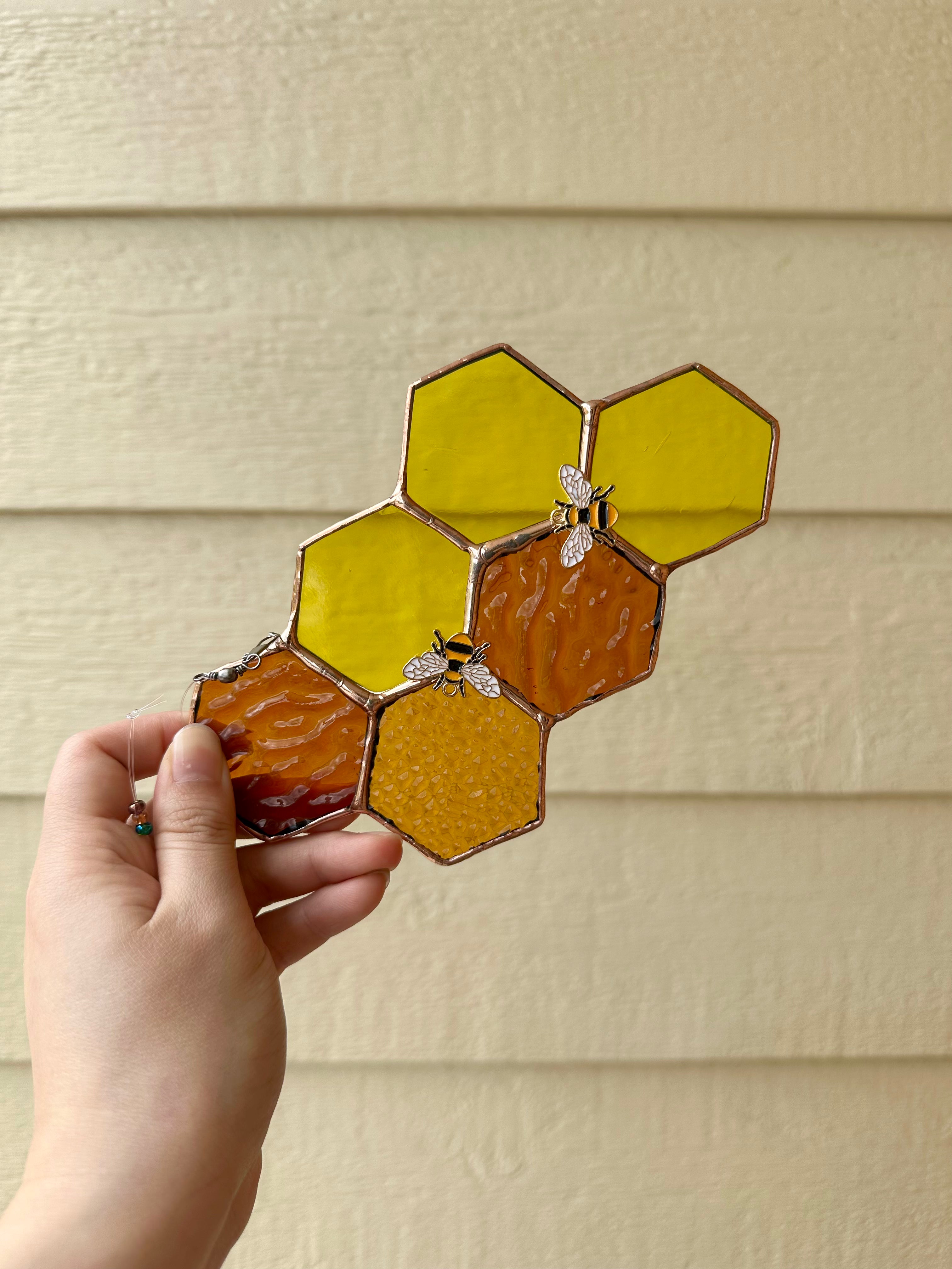 EPS Glass - Honeycomb MED