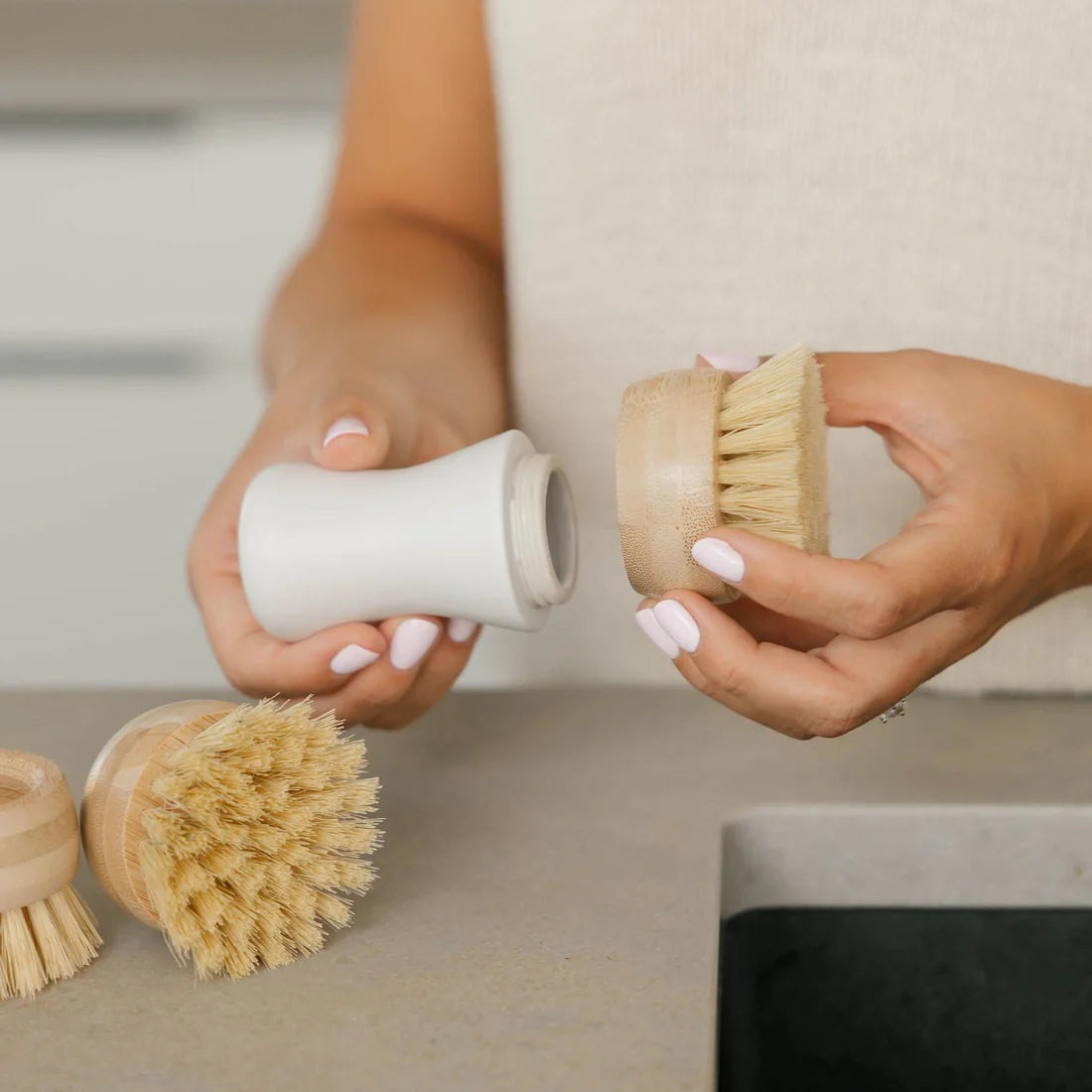 Nellie's Forever Brush