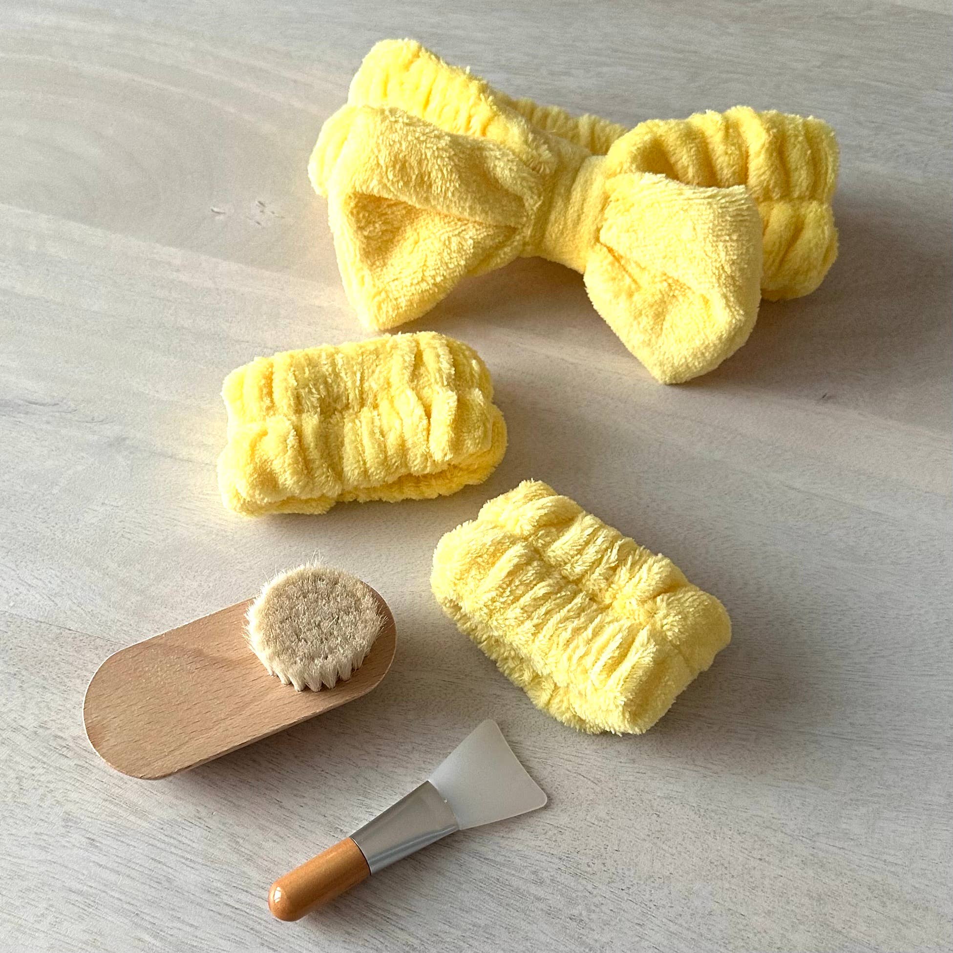 Facial Selfcare Spa 4pc Gift Set Yellow