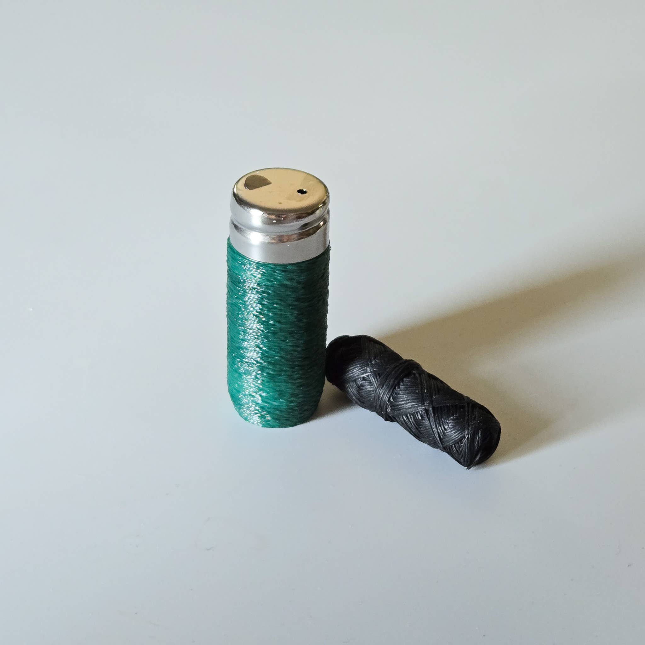 The Rogerie Refillable Floss Canister