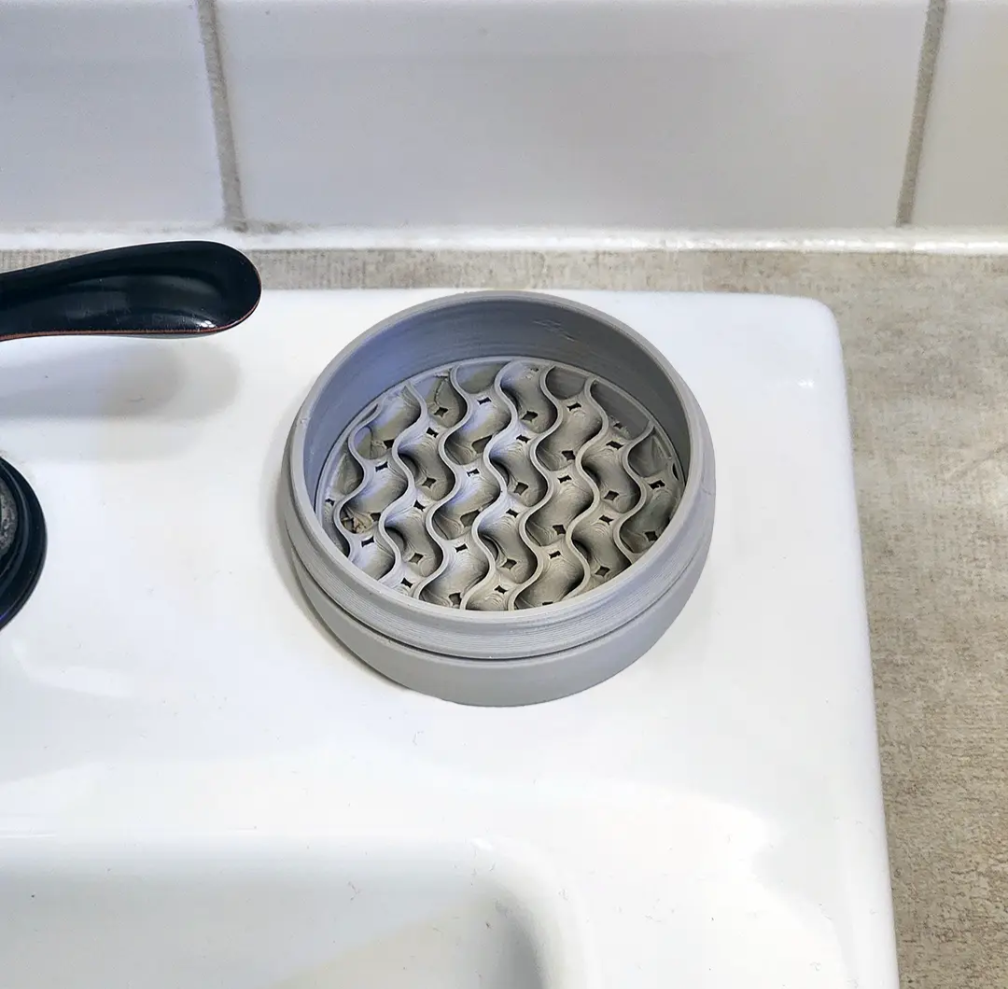 The Rogerie Round Soap Case Stoney Creek