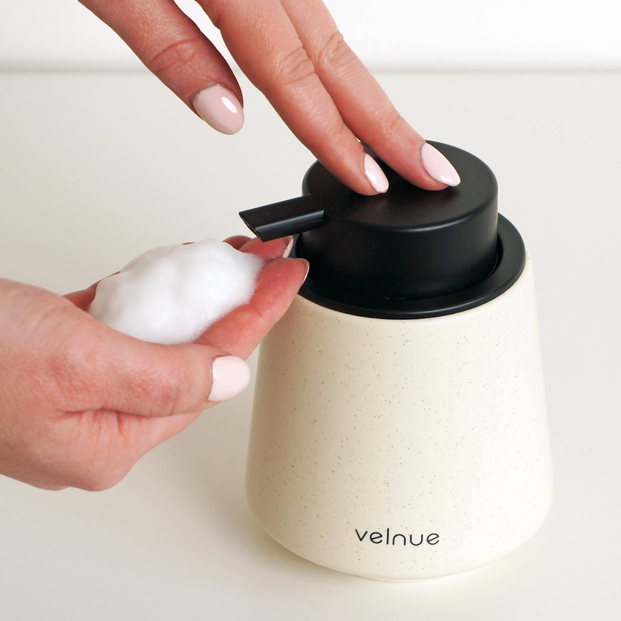VELNUE Foaming Ceramic Hand Soap + Sanitizer Dispenser Eggshell