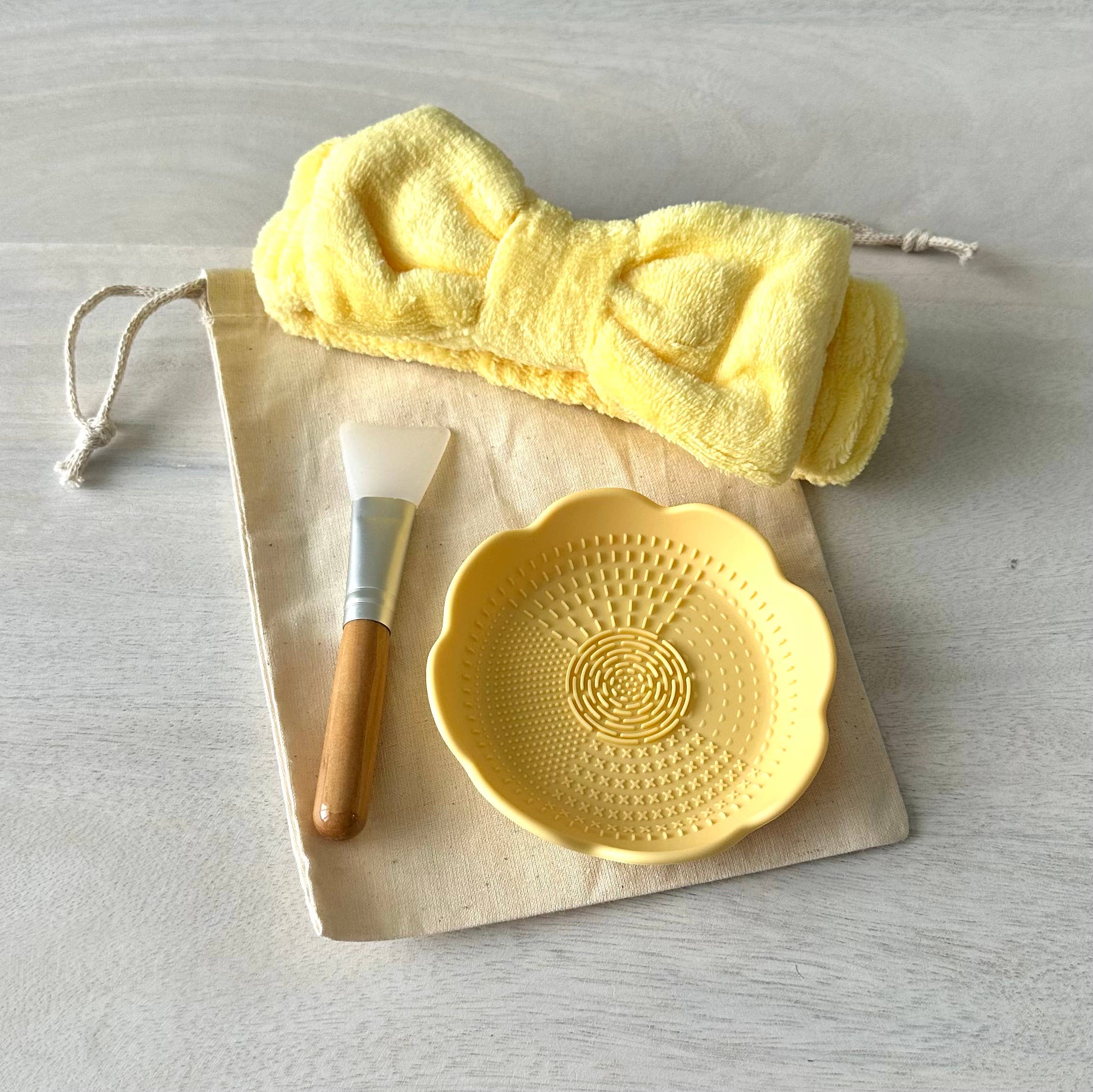 Facial Spa Selfcare 3pc Gift Set Yellow