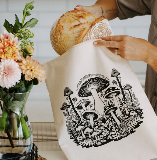 Cloth Lined Bread Bag Bee